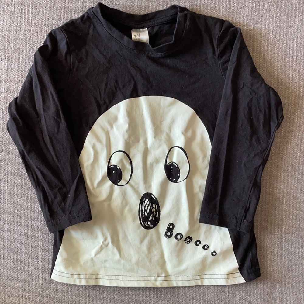 H&M baby boy black ghost shirt Size 1 1/2-2Y